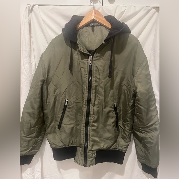 H&M Divided / Green Quilted Bomber Jacket with Hood / Hoodie/ Men - Picture 1 of 12